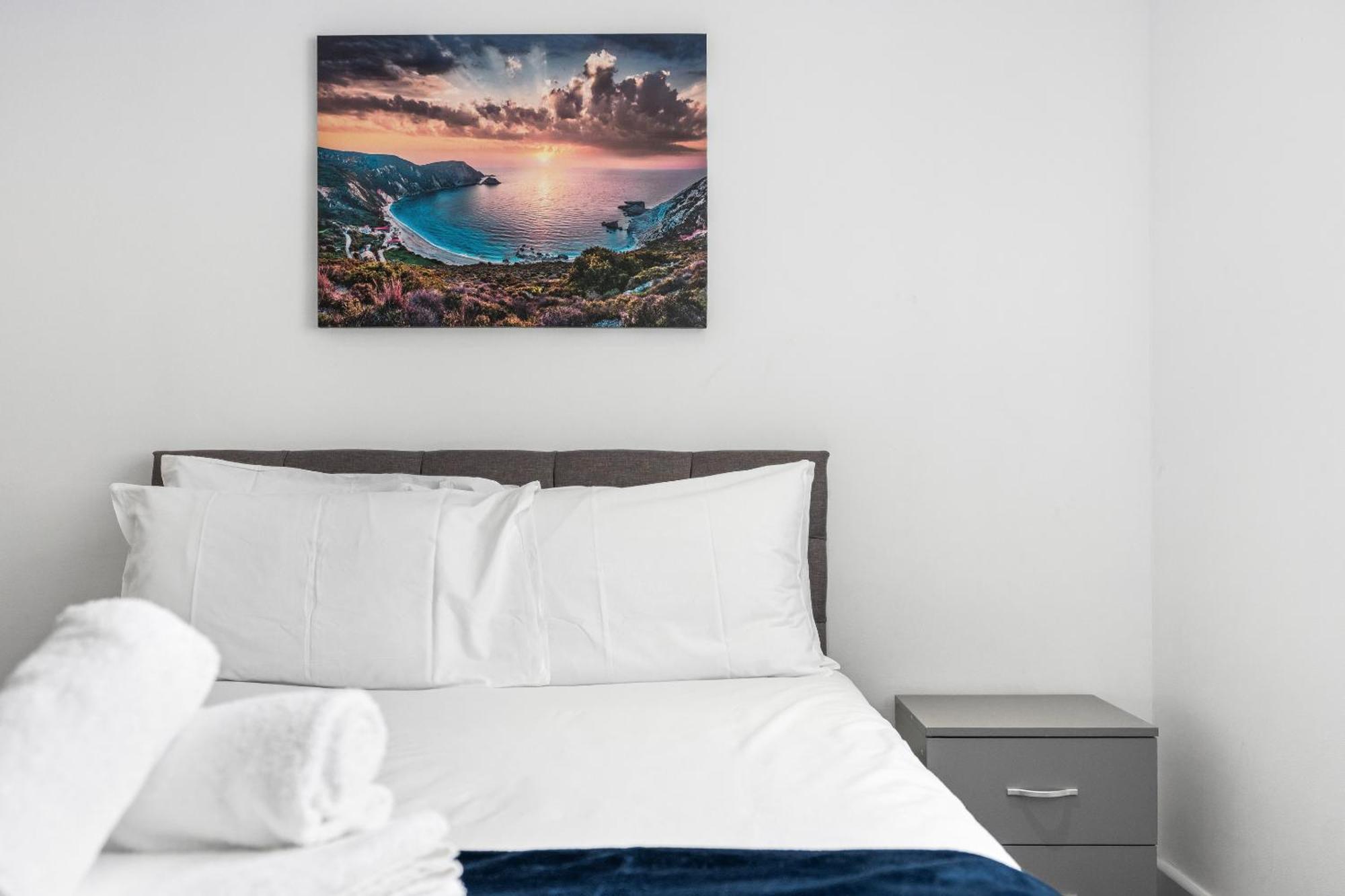 Queens Place - 3 Bedroom