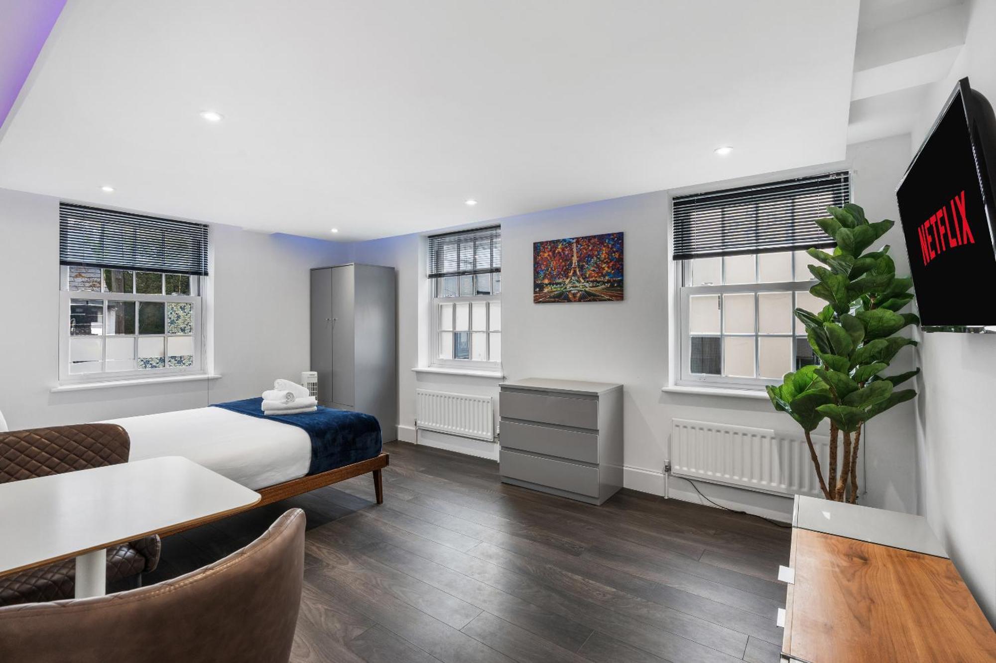 Queens Place - 3 Bedroom Hove